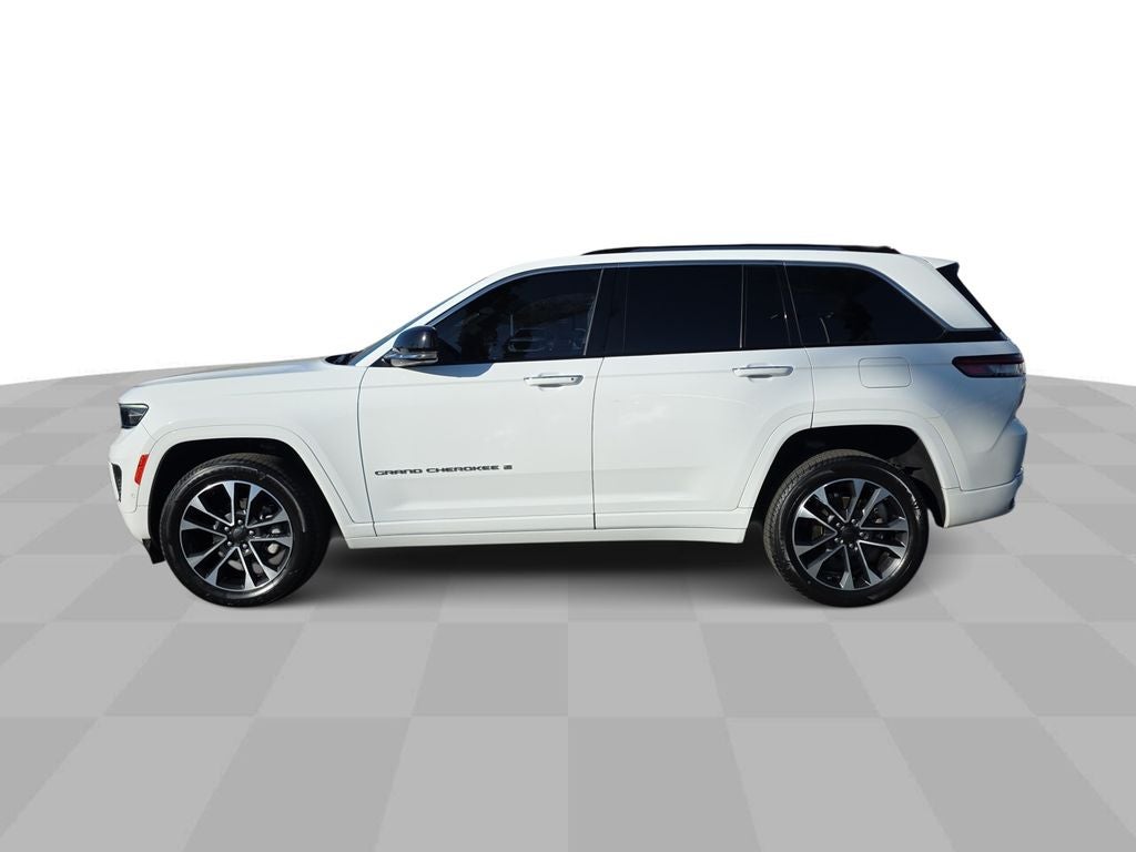 2022 Jeep Grand Cherokee Overland