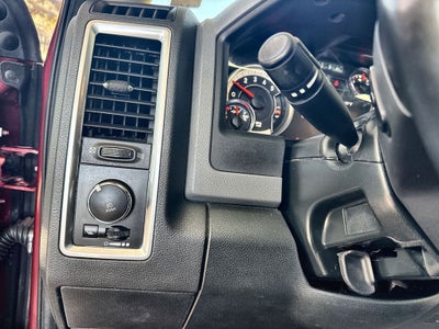 2017 RAM 1500 Big Horn Crew Cab 4x4 5'7" Box