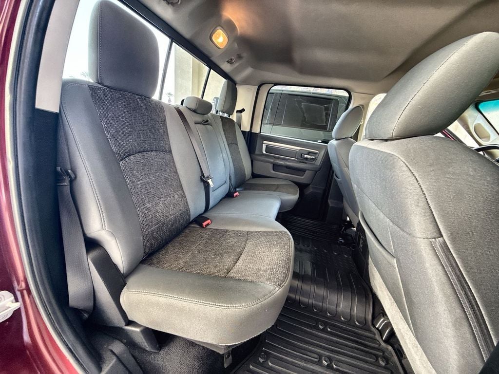 2017 RAM 1500 Big Horn Crew Cab 4x4 5'7" Box