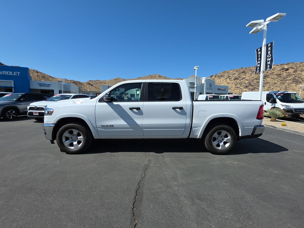 2025 RAM 1500 Big Horn Crew Cab 4x4 5'7" Box