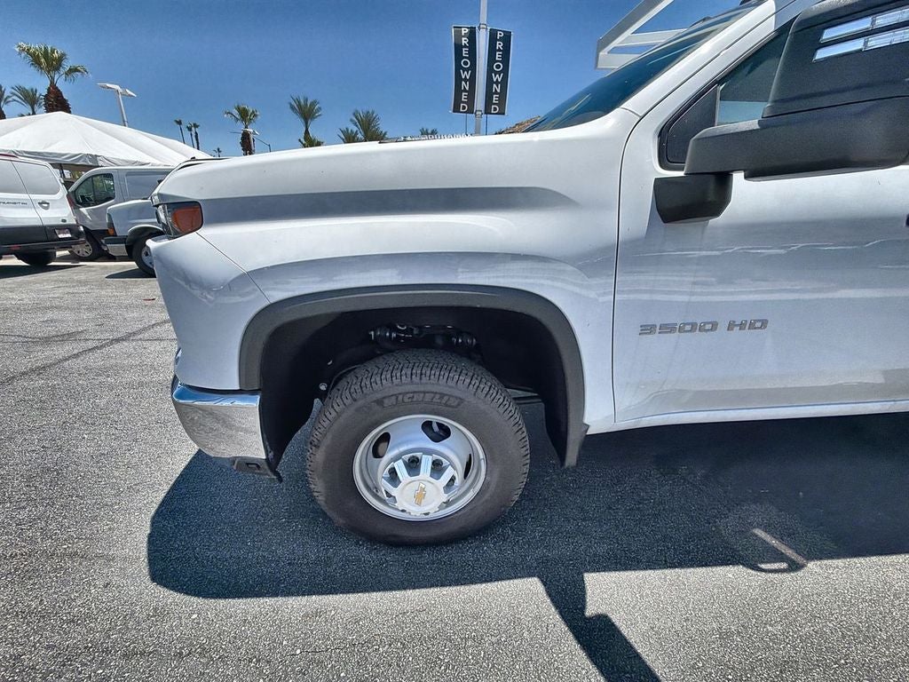 2025 Chevrolet Silverado 3500 HD Chassis Cab Work Truck