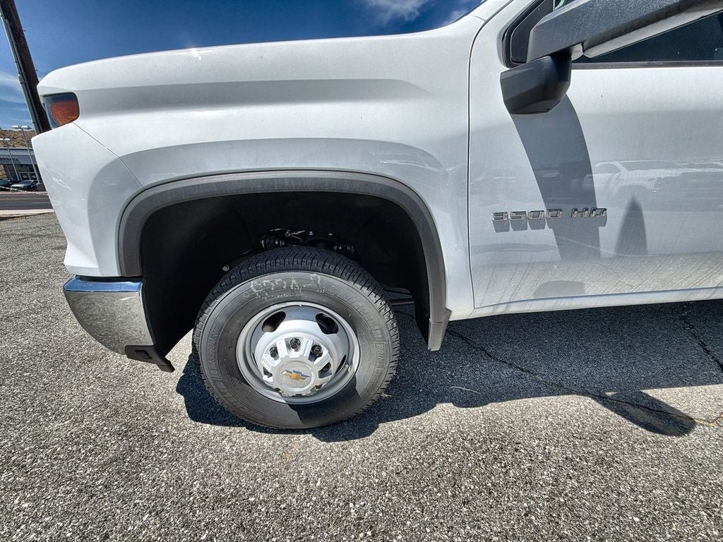 2025 Chevrolet Silverado 3500 HD Chassis Cab Work Truck