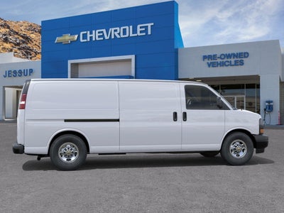 2025 Chevrolet Express Cargo WT