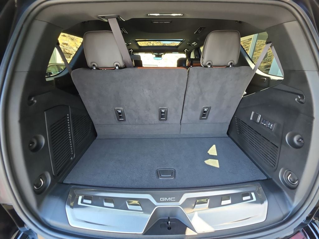2024 GMC Yukon Denali Ultimate
