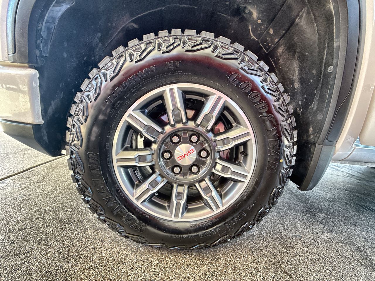 2025 GMC Sierra 1500 AT4