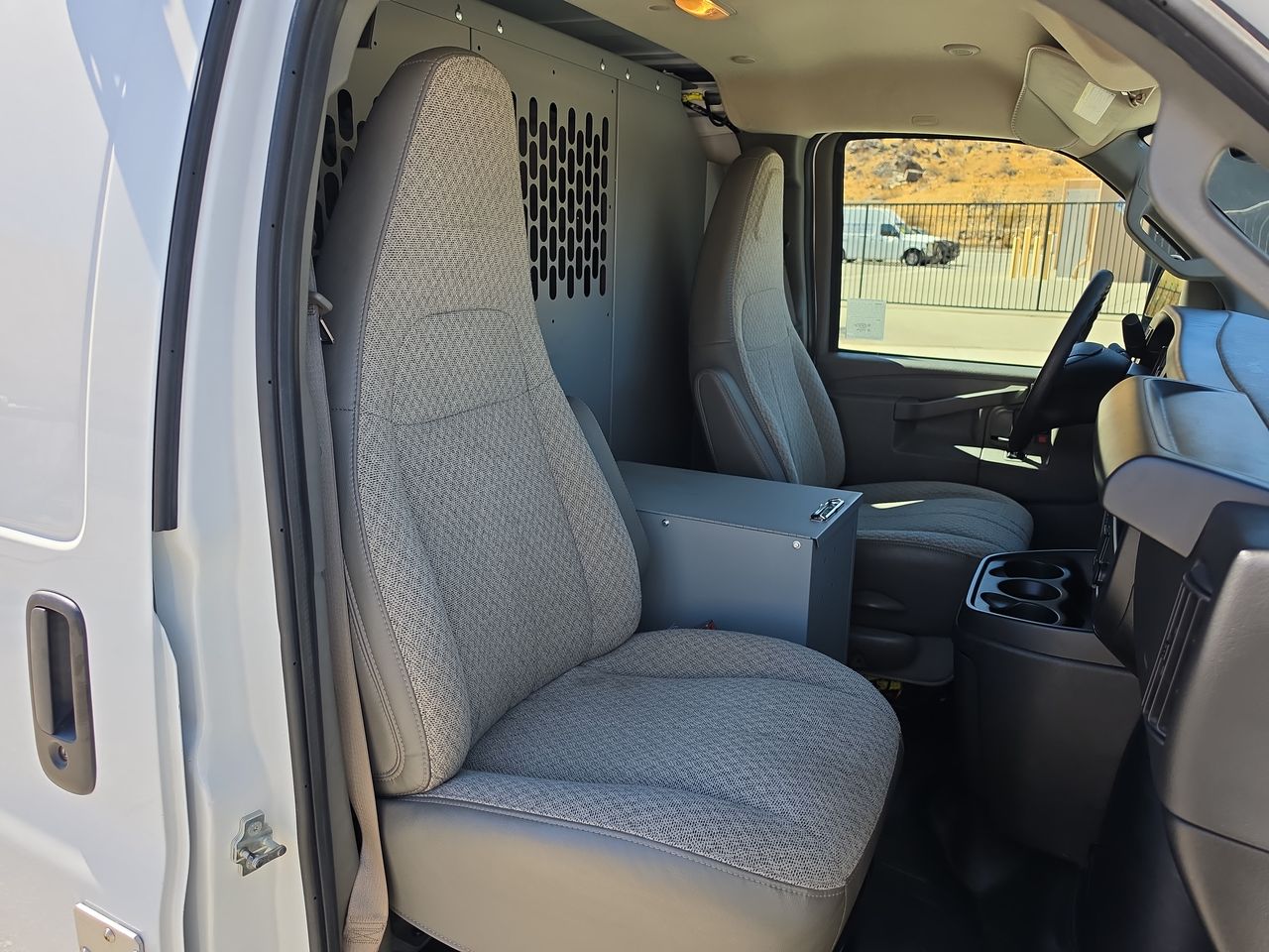 2024 GMC Savana Cargo 2500 Work Van