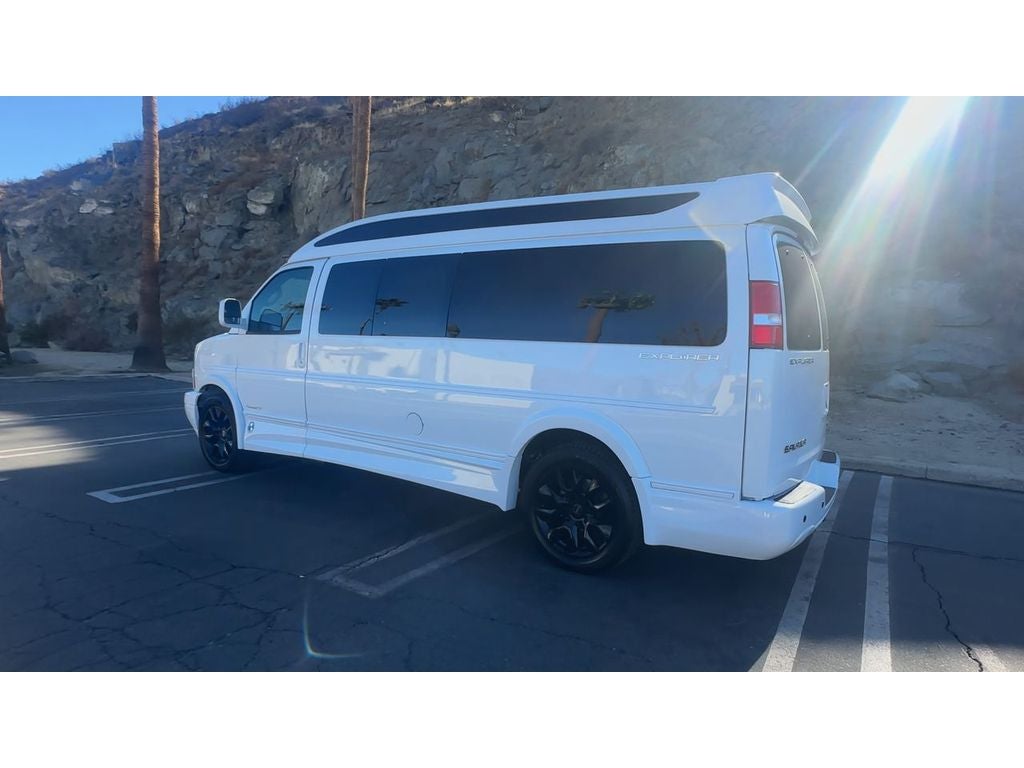 2024 GMC Savana Cargo 2500 Work Van
