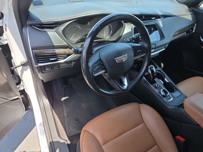 2023 Cadillac XT4 Premium Luxury