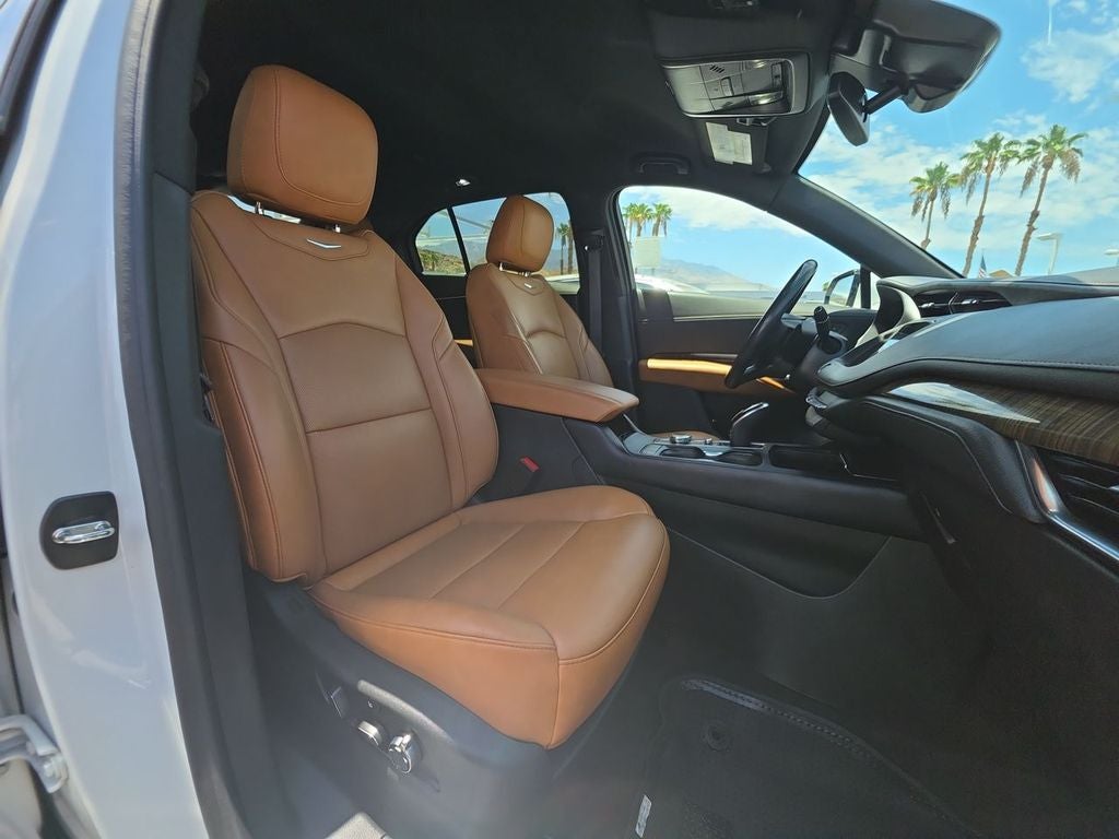 2023 Cadillac XT4 Premium Luxury