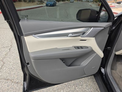 2022 Cadillac XT5 FWD Premium Luxury