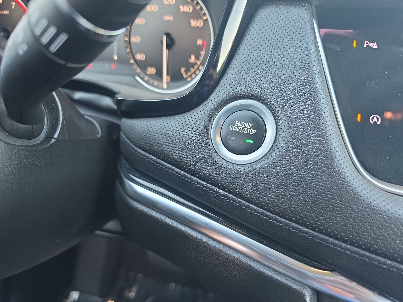 2023 Cadillac XT5 FWD Premium Luxury