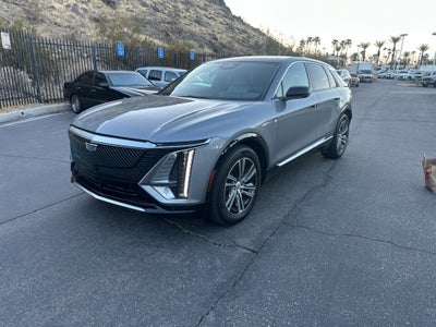 2024 Cadillac LYRIQ Luxury 2