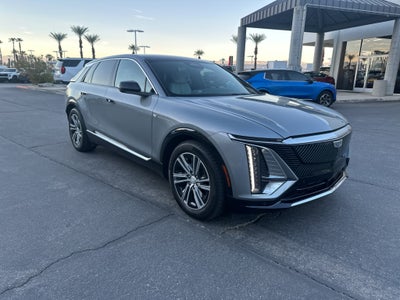 2024 Cadillac LYRIQ Luxury 2