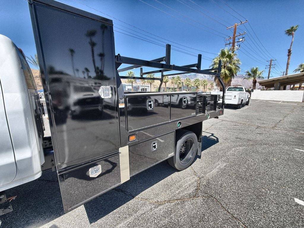 2024 Chevrolet Silverado 5500 HD Work Truck