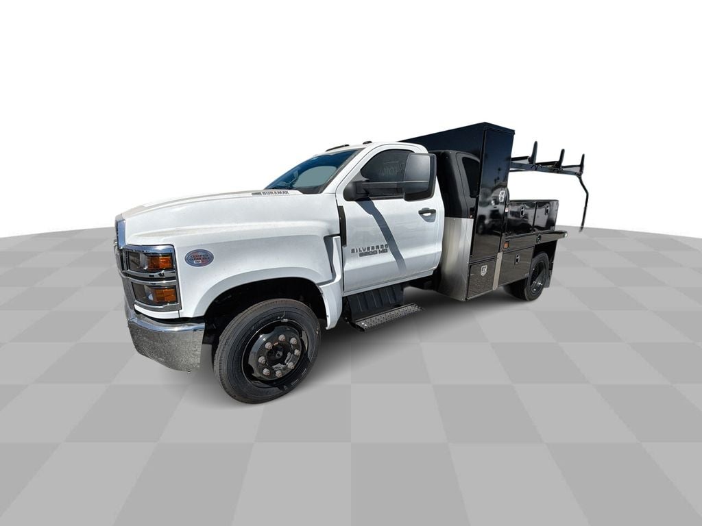 2024 Chevrolet Silverado 5500 HD Work Truck