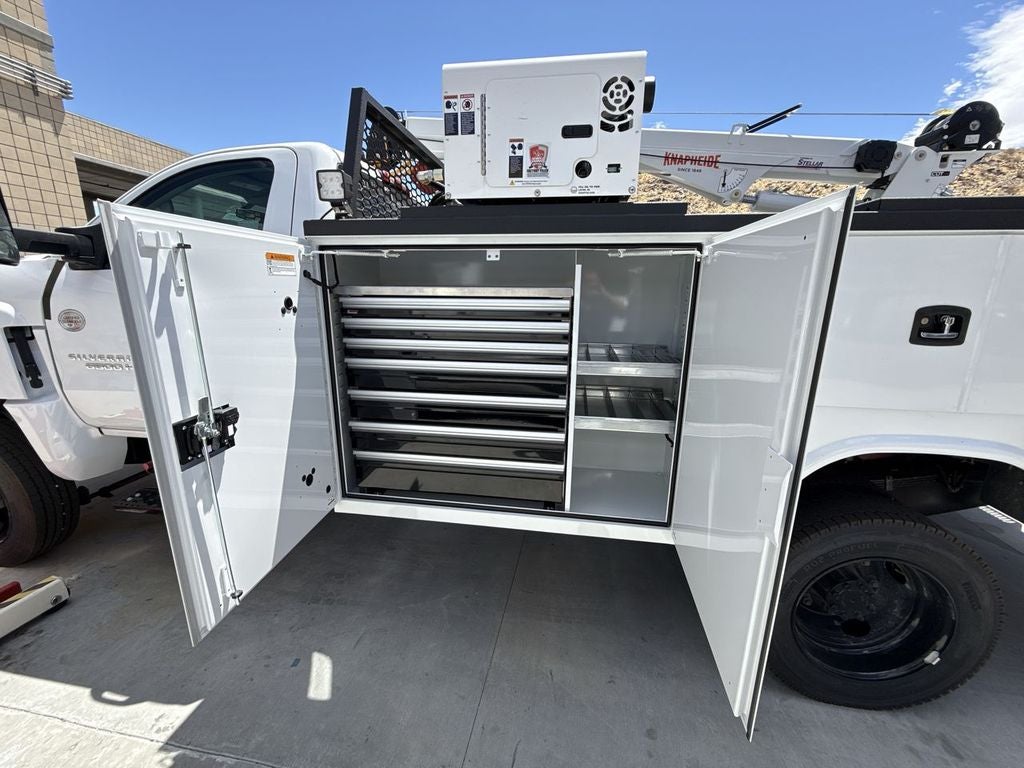2024 Chevrolet Silverado 6500 HD Work Truck
