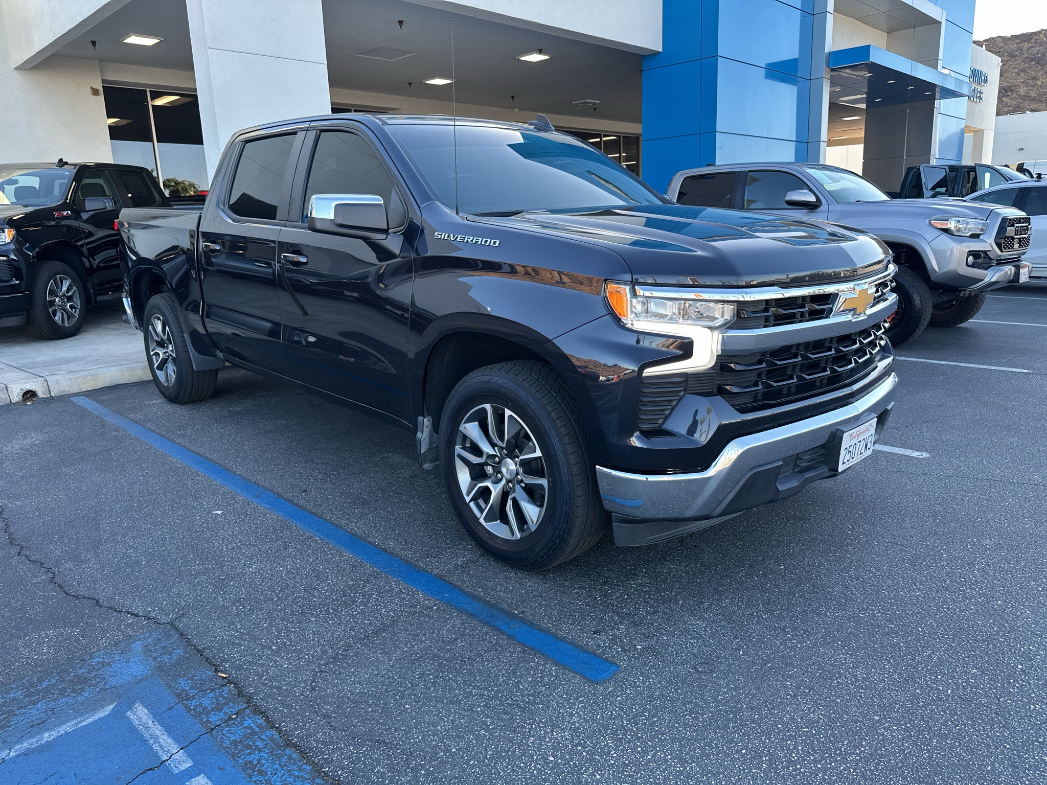 2023 Chevrolet Silverado 1500 LT