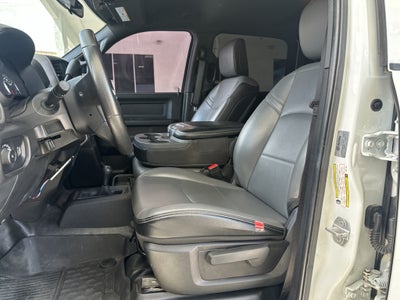 2024 RAM 3500 Tradesman Crew Cab 4x4 6'4" Box