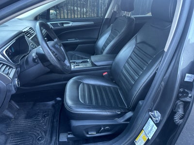 2019 Ford Fusion Hybrid SE