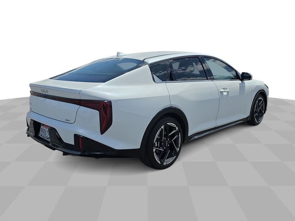 2025 Kia K4 GT-Line