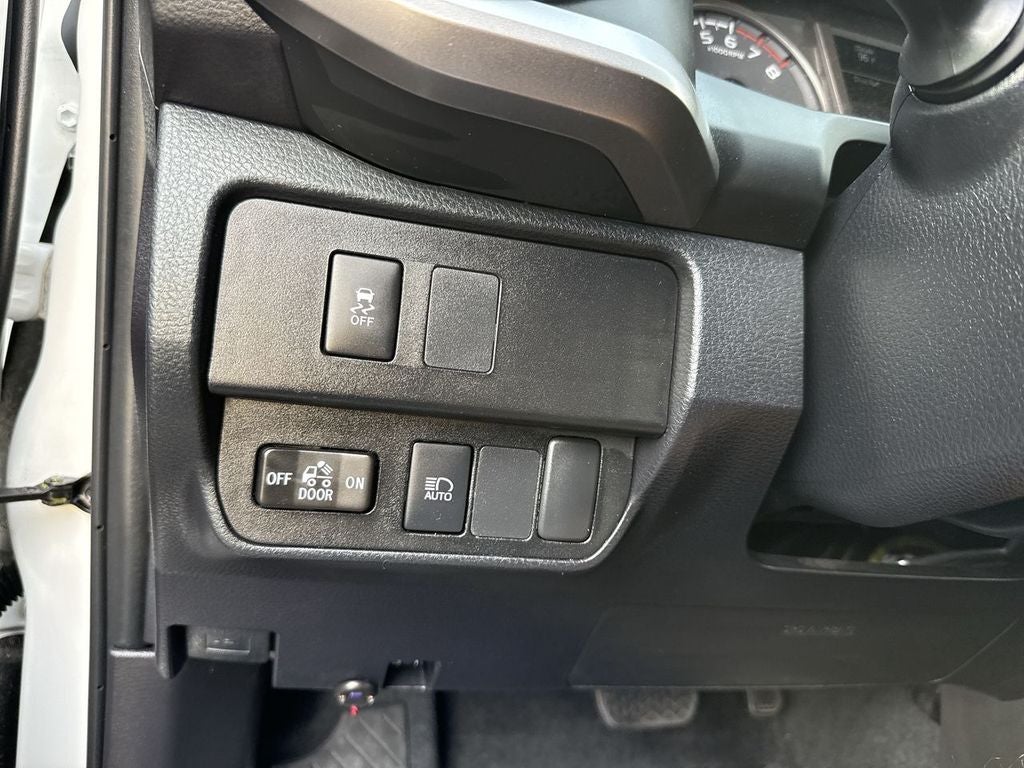 2023 Toyota Tacoma 2WD SR5