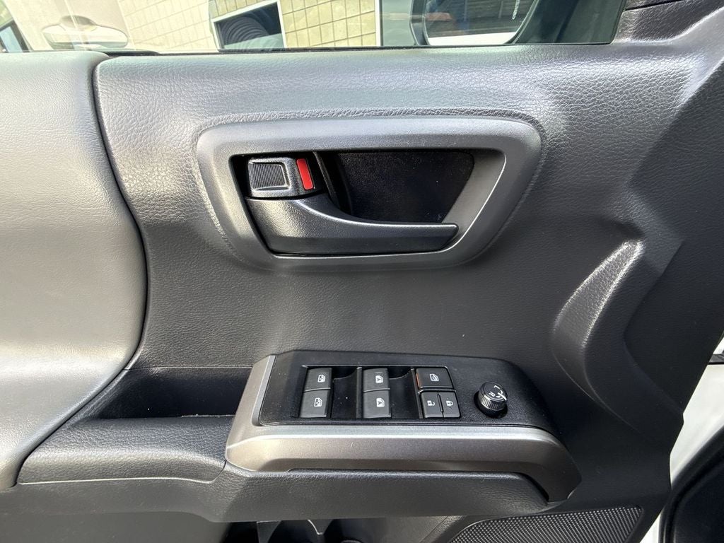 2023 Toyota Tacoma 2WD SR5