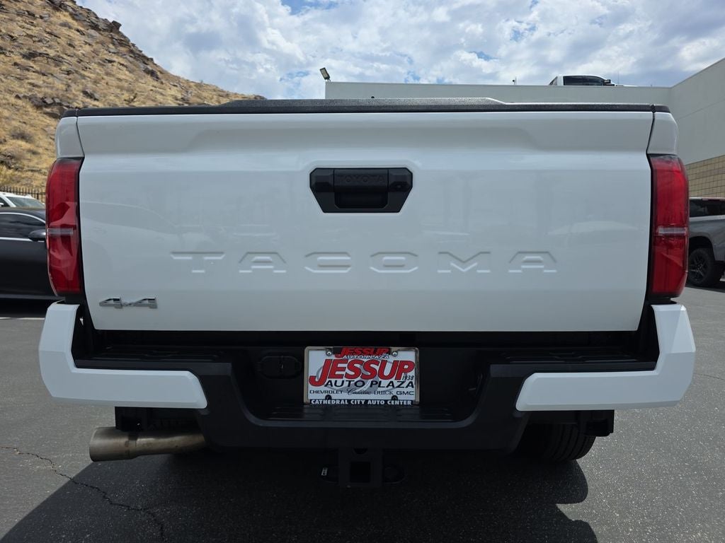 2026 Toyota Tacoma 4WD SR5