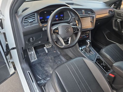 2023 Volkswagen Tiguan SE R-Line Black