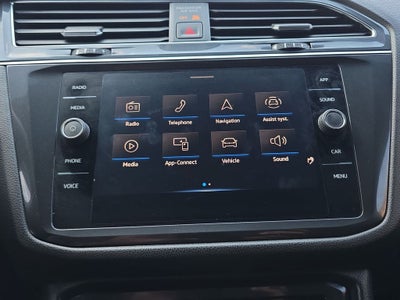 2023 Volkswagen Tiguan SE R-Line Black