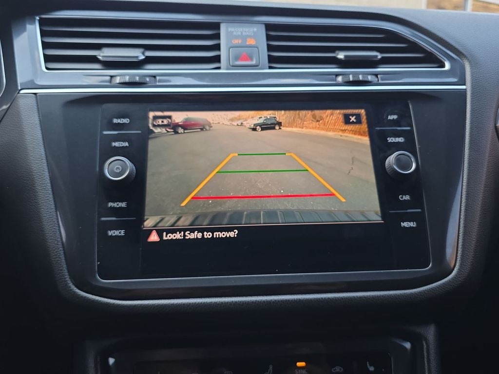 2023 Volkswagen Tiguan SE R-Line Black