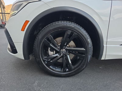2023 Volkswagen Tiguan SE R-Line Black