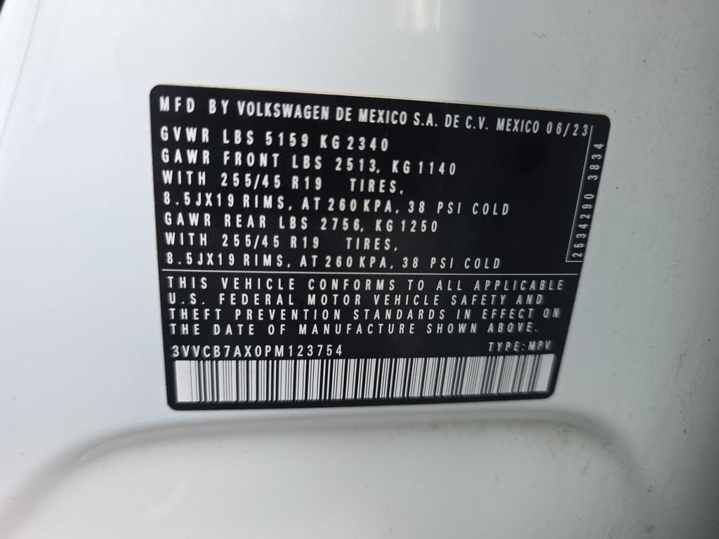 2023 Volkswagen Tiguan SE R-Line Black