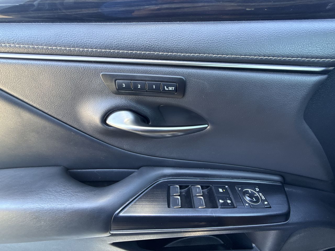 2021 Lexus ES 300h ES 300h