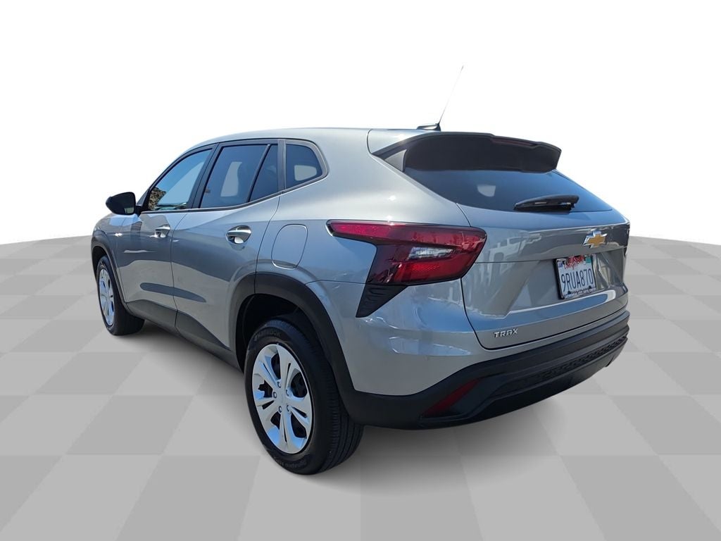 2025 Chevrolet Trax LS