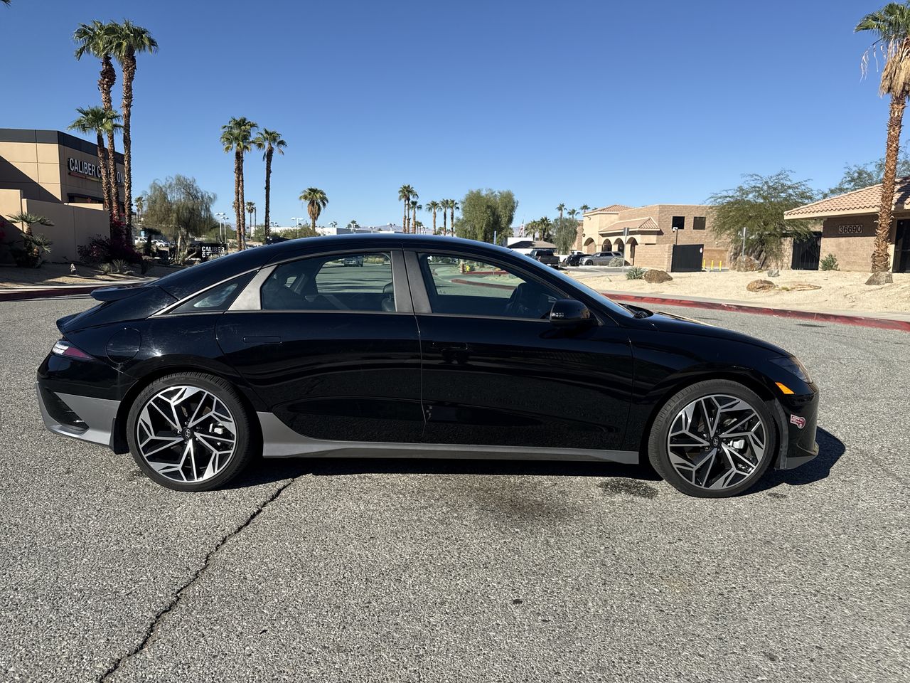 2023 Hyundai IONIQ 6 SEL