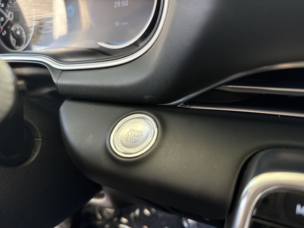 2024 Genesis GV80 Base