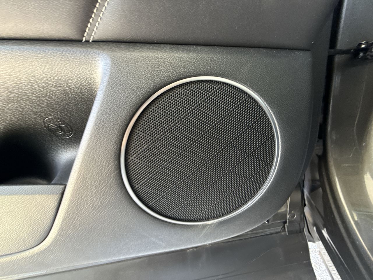 2024 Genesis GV80 Base