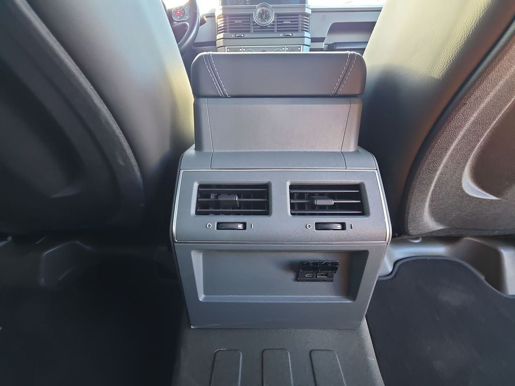 2025 INEOS Grenadier Station Wagon Base