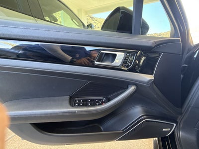 2019 Porsche Panamera 4 E-Hybrid