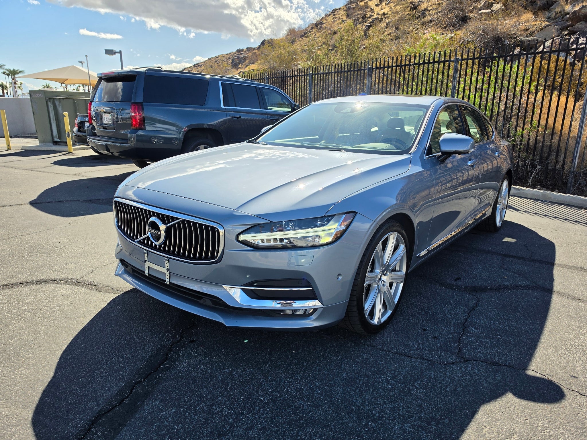 2017 Volvo S90