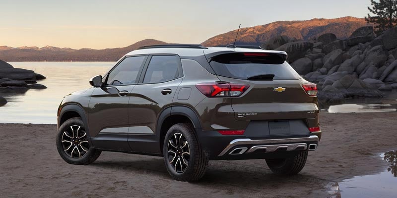 back view of chevy trailblazer