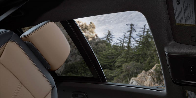 sunroof of Chevy Equinox