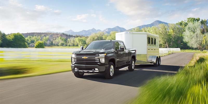 Chevrolet Silverado 2500 HD towing van