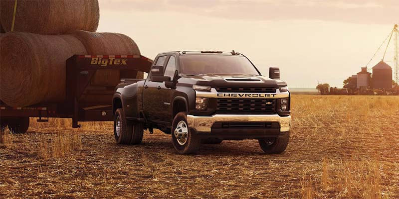 Chevy Silverado 3500HD towing heavy trailer