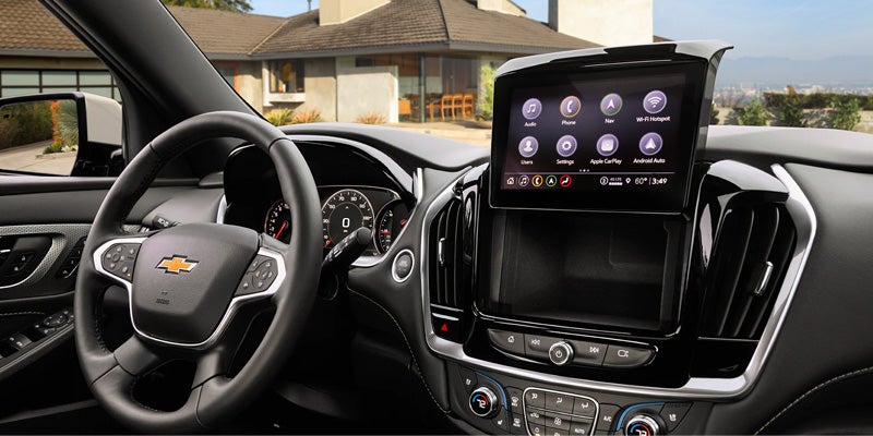dashboard of Chevy Traverse